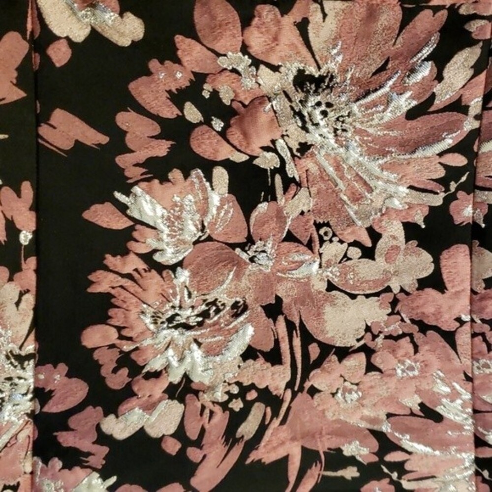 Dolce and Gabbana Black Pink Silver Floral Chic Feminine Designer Dress Size 42 - Picture 3 of 4